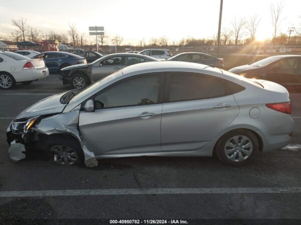 HYUNDAI ACCENT 2017 - Imagen 8