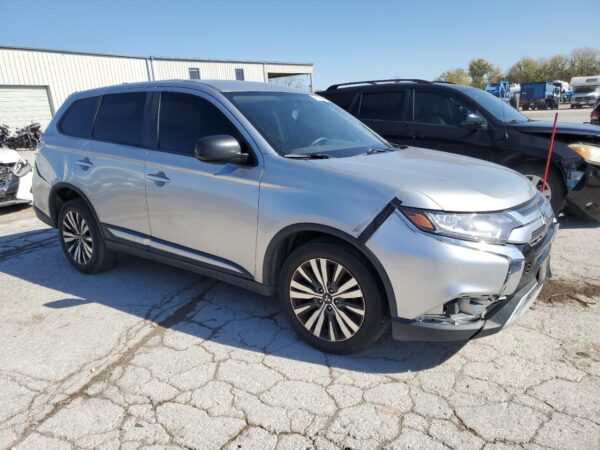 MITSUBISHI OUTLANDER 2019