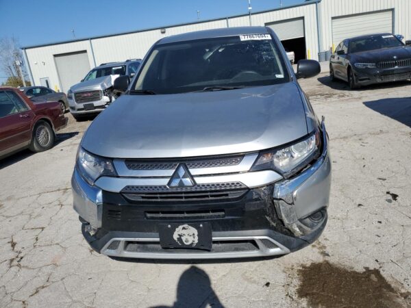 MITSUBISHI OUTLANDER 2019 - Imagen 3