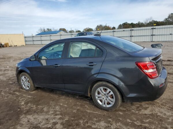 CHEVROLET SONIC 2017 - Imagen 5