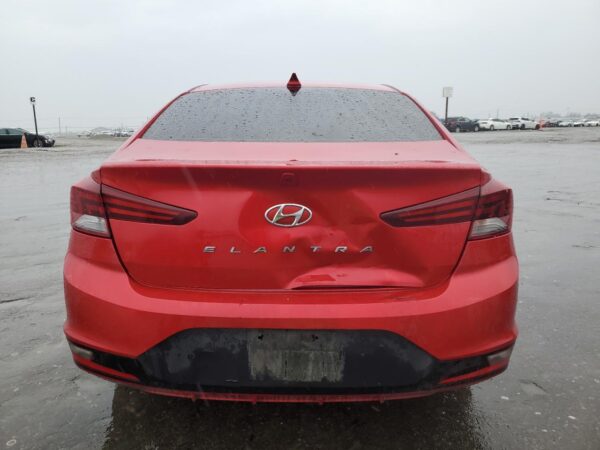 HYUNDAI ELANTRA 2020 - Imagen 4