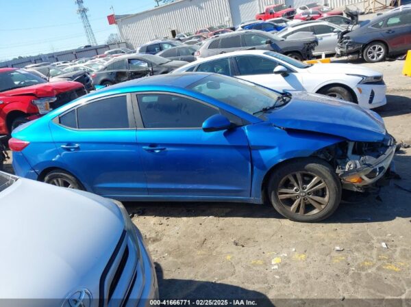 HYUNDAI ELANTRA 2017 - Imagen 7