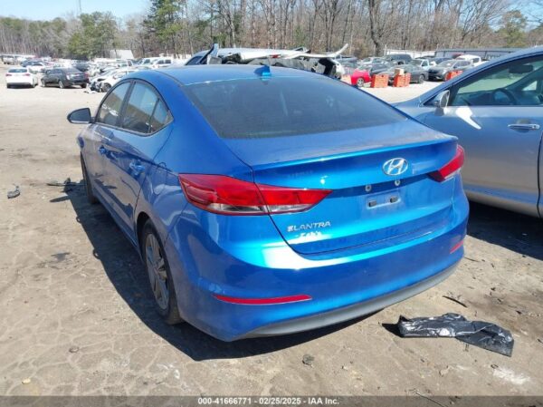 HYUNDAI ELANTRA 2017 - Imagen 5