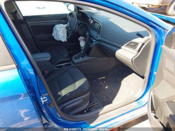 HYUNDAI ELANTRA 2017 - Imagen 9