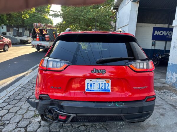 JEEP CHEROKEE 2019 4x4 - Imagen 4