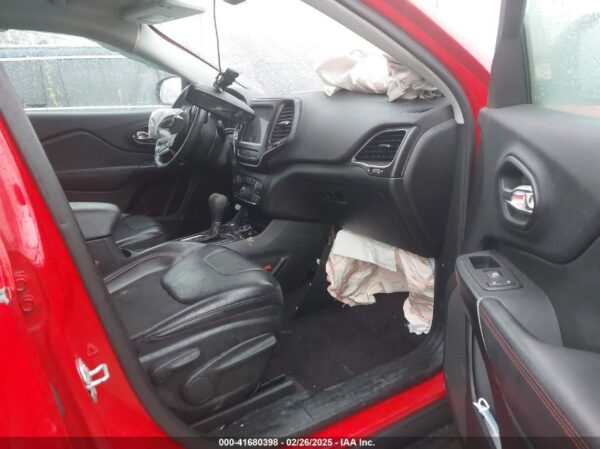 JEEP CHEROKEE 2019 4x4 - Imagen 9