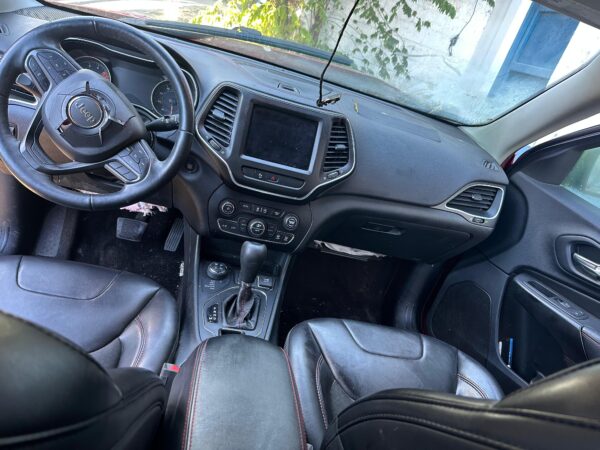 JEEP CHEROKEE 2019 4x4 - Imagen 8