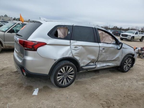MITSUBISHI OUTLANDER 2019 - Imagen 6
