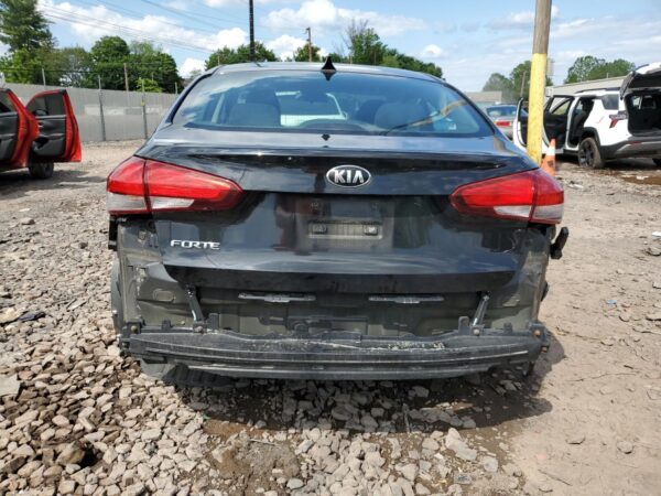 KIA FORTE 2017 - Imagen 4