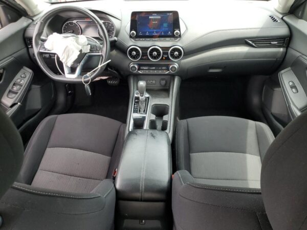 NISSAN SENTRA 2021 - Imagen 8