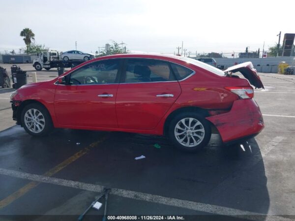NISSAN SENTRA 2018 - Imagen 8