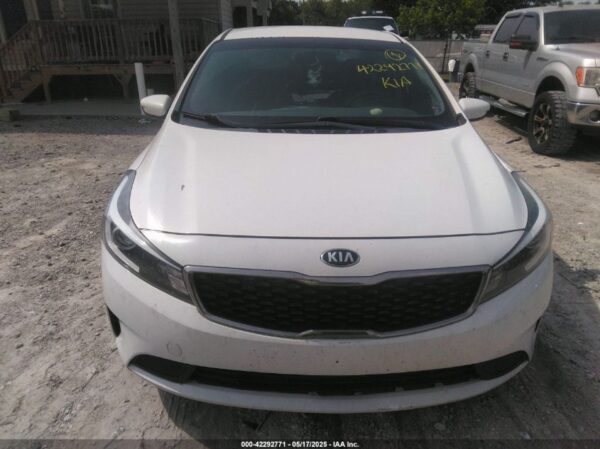 KIA FORTE 2017 - Imagen 3