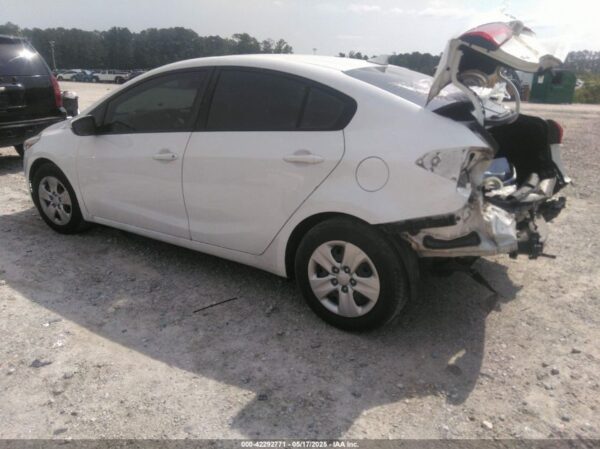 KIA FORTE 2017 - Imagen 5