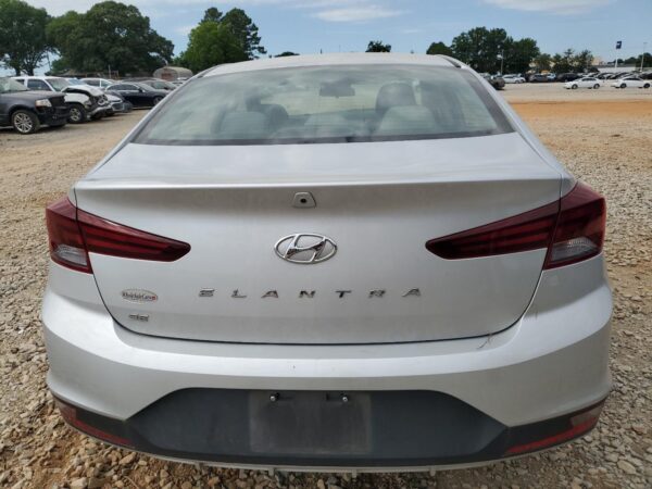 HYUNDAI ELANTRA 2019 - Imagen 4
