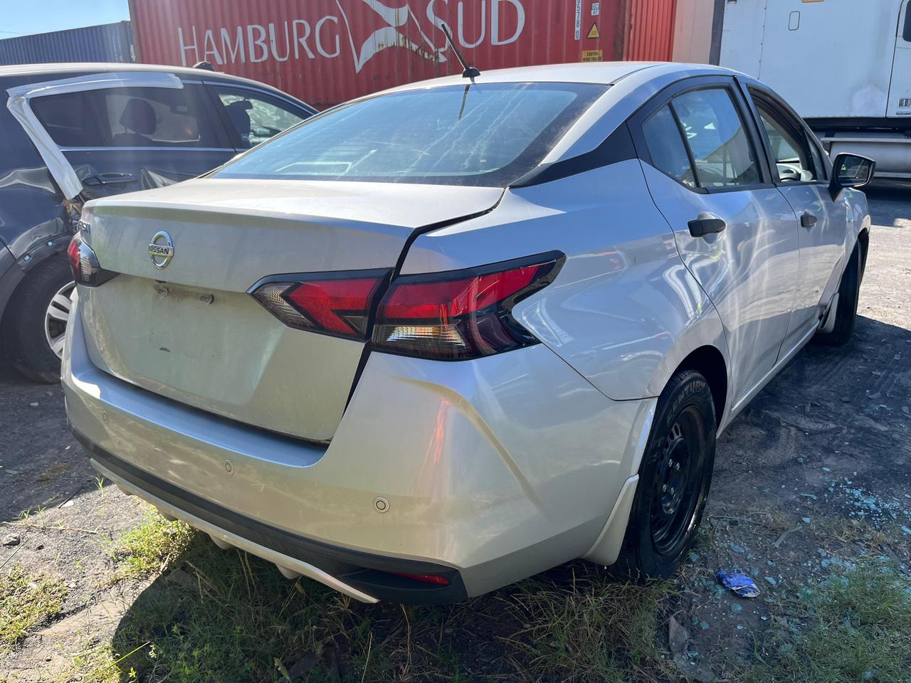 NISSAN VERSA 2021 - Imagen 4