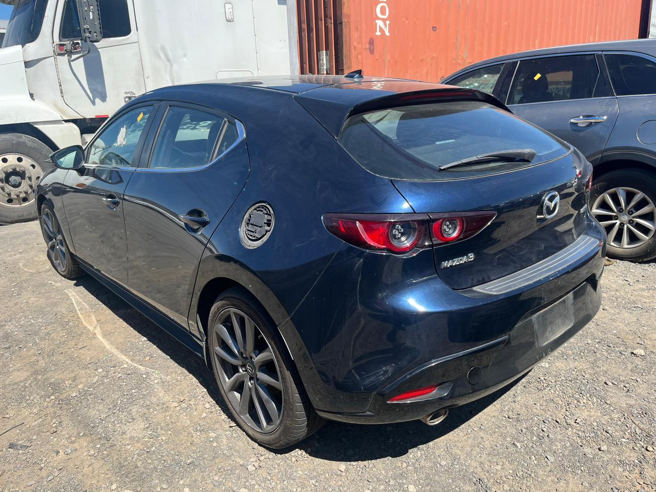 MAZDA 3 2019 - Imagen 3