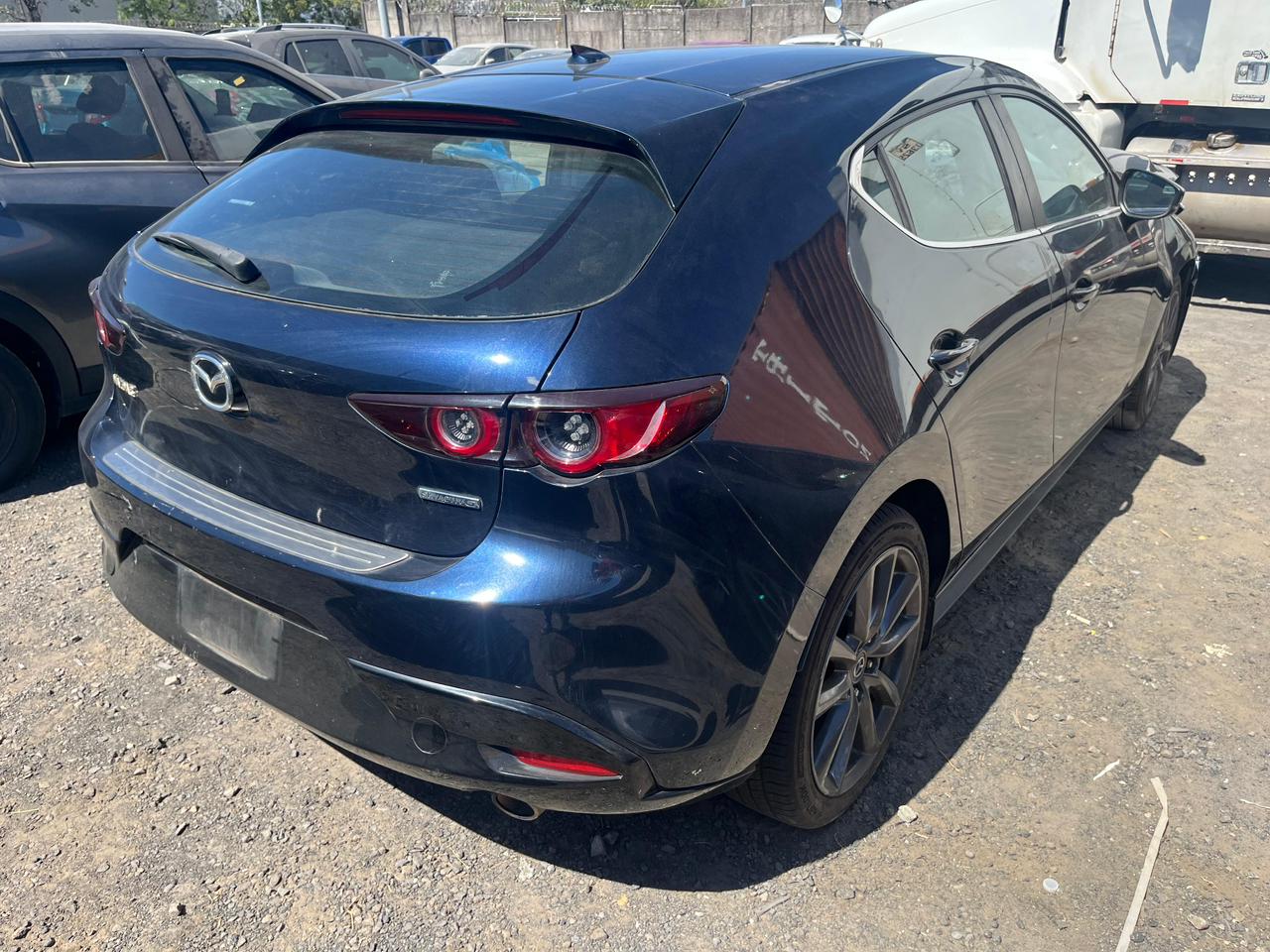 MAZDA 3 2019 - Imagen 4
