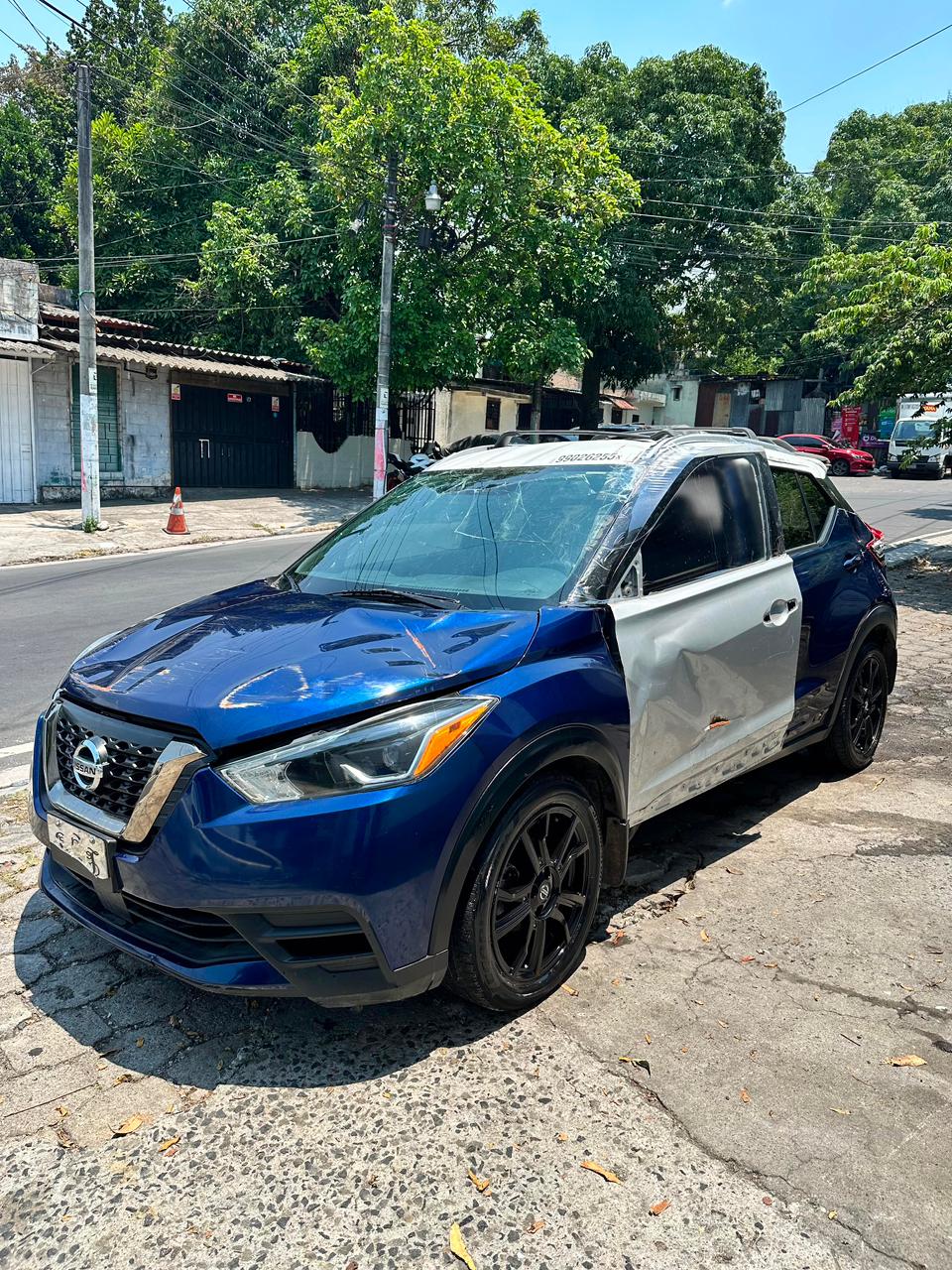 NISSAN KICKS SR 2020 - Imagen 3