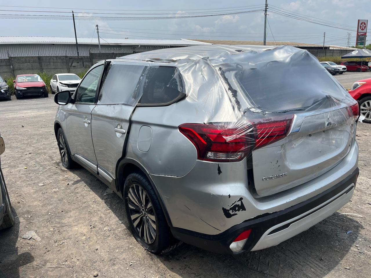 MITSUBISHI OUTLANDER 2020 - Imagen 5