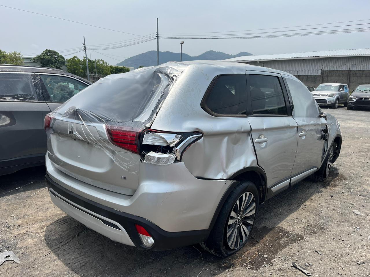 MITSUBISHI OUTLANDER 2020 - Imagen 6