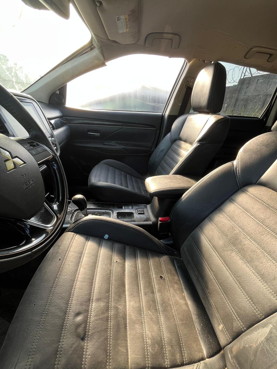 MITSUBISHI OUTLANDER 2020 - Imagen 8