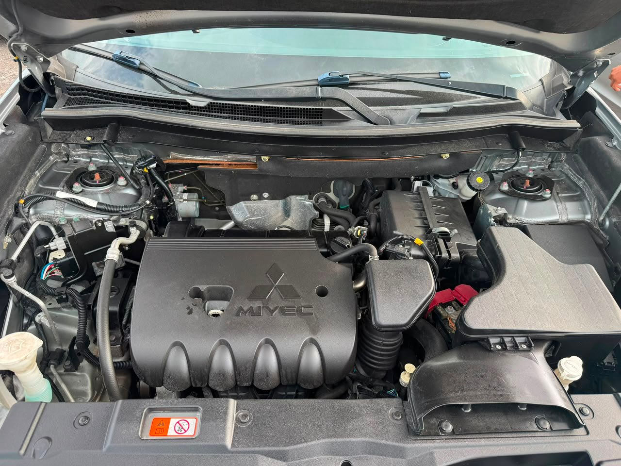 MITSUBISHI OUTLANDER 2020 - Imagen 11