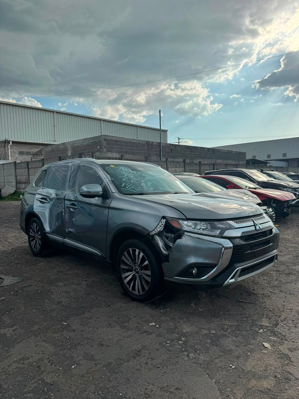MITSUBISHI OUTLANDER 2020 - Imagen 3