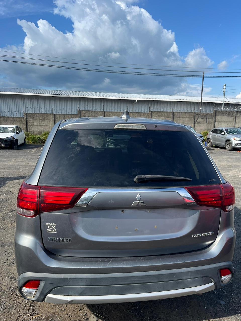 MITSUBISHI OUTLANDER 2018 - Imagen 5