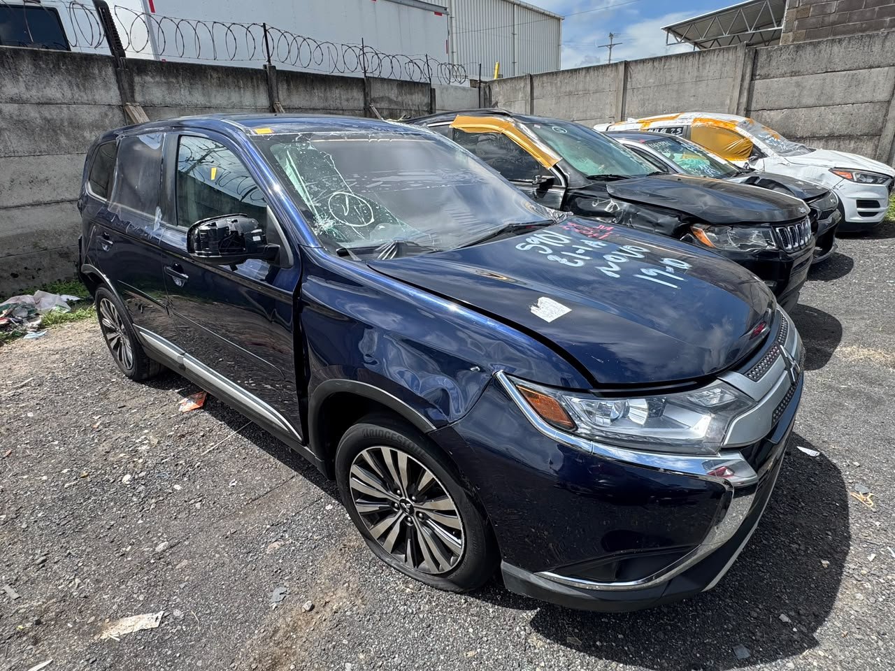 MITSUBISHI OUTLANDER 2020 - Imagen 3